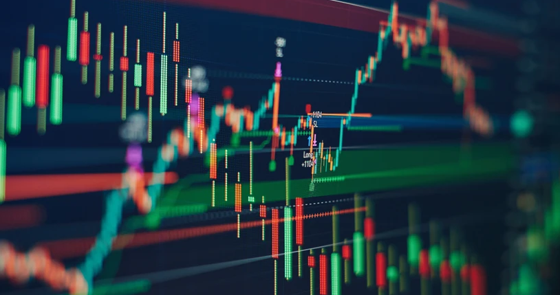 How Prop Firms Operate vs Retail Trading